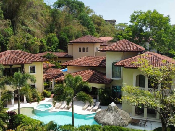 Casa Tropical in Los Sueños, Herradura. Real Estate