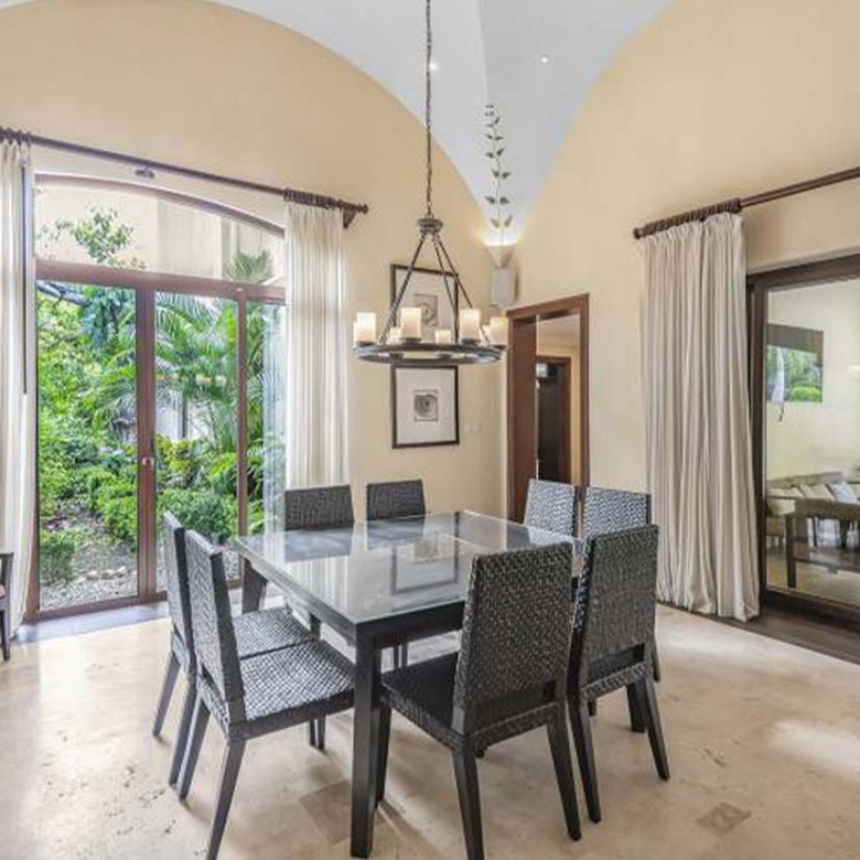 Casa Tropical in Los Sueños, Herradura. Real Estate